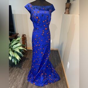 Elegant Blue and Orange Star Dress

G7 0226